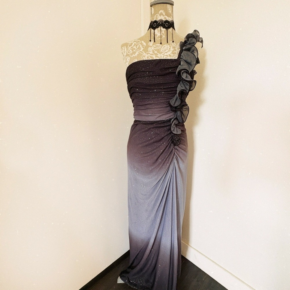 Betsy & Adam by Linda Bernell Strapless Sparkly Ombre Formal Gown, Size 10